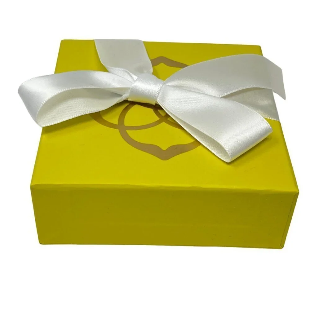 Kendra Scott Gift Bag and Box